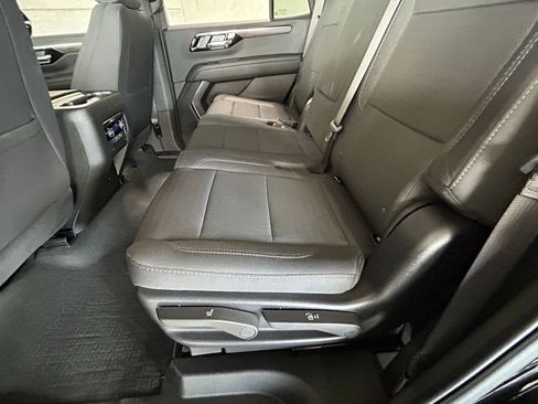 Used 2025 Chevrolet Tahoe LS image 34