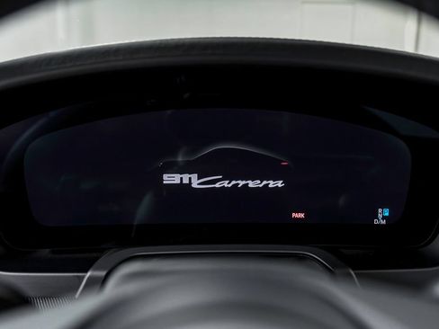 Used 2025 Porsche 911 Carrera RWD image 15