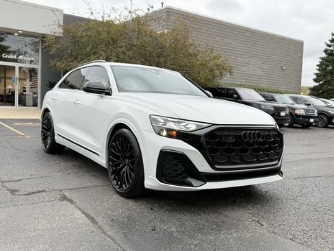 Used 2025 Audi SQ8 Prestige image 6