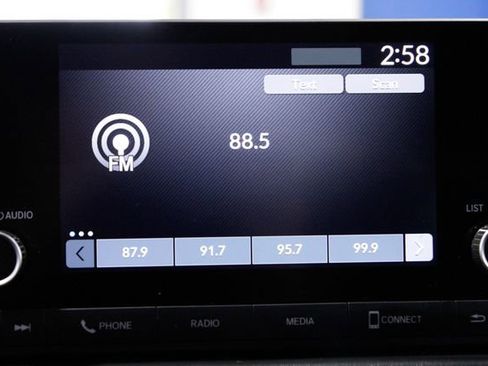 Certified 2024 Honda HR-V LX image 30