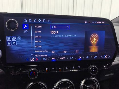 Used 2024 Chevrolet Blazer EV LT AWD/4WD image 34