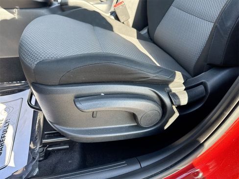 Used 2020 Kia Soul LX image 12