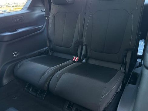 New 2025 Jeep Grand Cherokee L Laredo w/ Luxury Tech Group I image 12