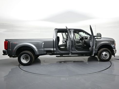 Used 2025 Ford F350 XLT image 25