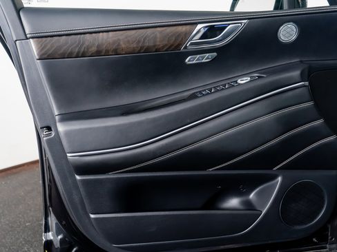 Used 2024 Genesis GV80 3.5T Advanced image 37