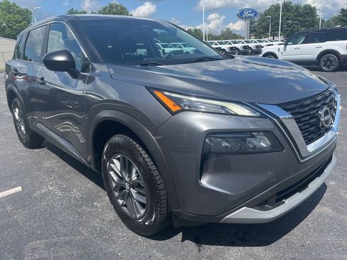 Used 2023 Nissan Rogue S image 7