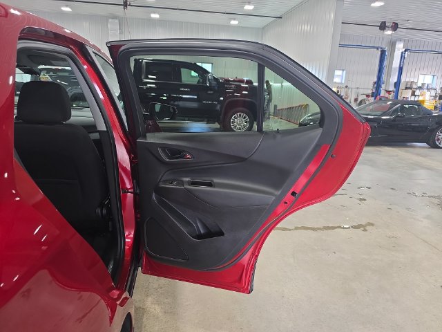 Used 2024 Chevrolet Equinox LT AWD/4WD image 29