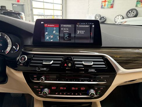 Used 2018 BMW 530i xDrive image 29