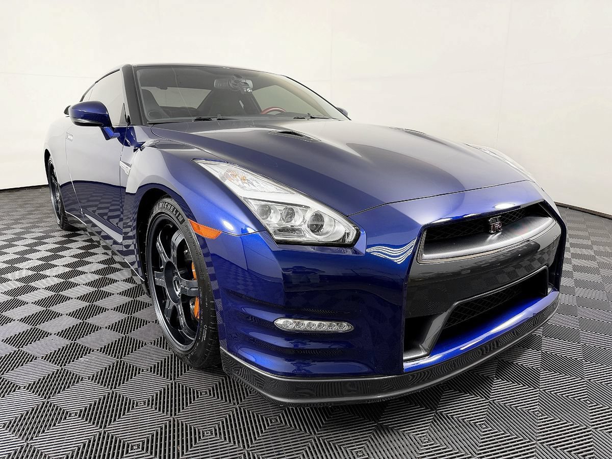 Used 2016 Nissan GT-R Black Edition AWD/4WD image 5