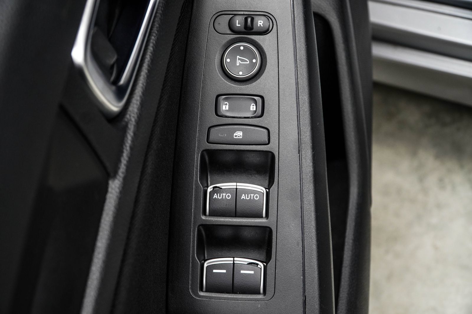 Used 2022 Honda Civic LX image 32