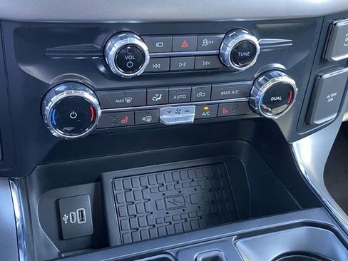 New 2025 Ford F150 XLT w/ Equipment Group 302A MID image 12