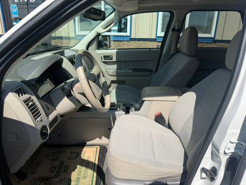 Used 2012 Ford Escape XLT AWD/4WD image 14