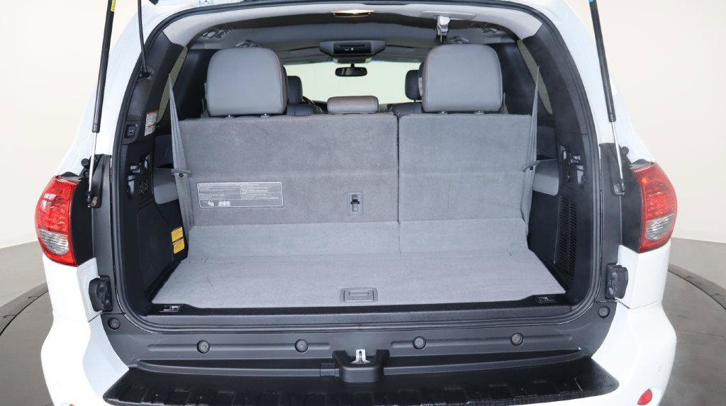 Used 2016 Toyota Sequoia Platinum AWD/4WD image 27
