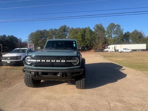 Used 2022 Ford Bronco Wildtrak image 9