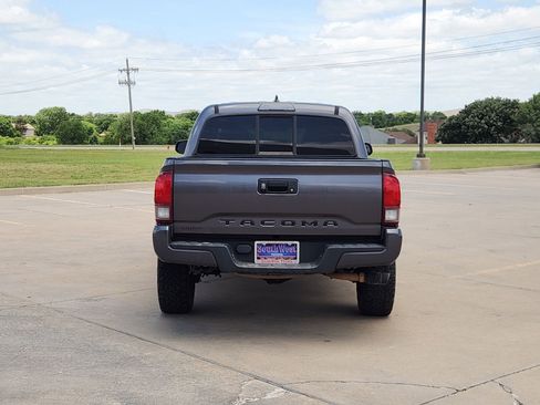 Used 2019 Toyota Tacoma SR w/ SR Convenience Package RWD image 8