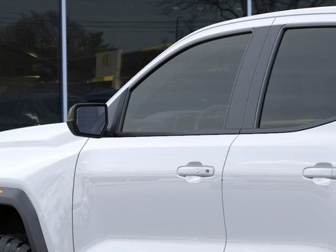 New 2025 GMC Canyon AT4 image 12