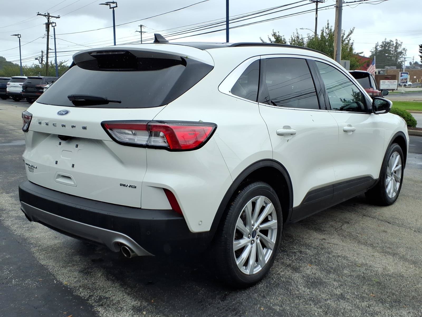 Certified 2022 Ford Escape Titanium w/ Titanium Elite Package AWD/4WD image 4