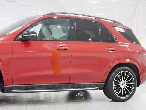 Used 2023 Mercedes-Benz GLE 350 4MATIC w/ AMG Line Exterior image 4