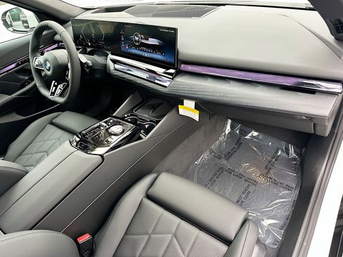 New 2026 BMW 540i xDrive 540i xDrive image 24