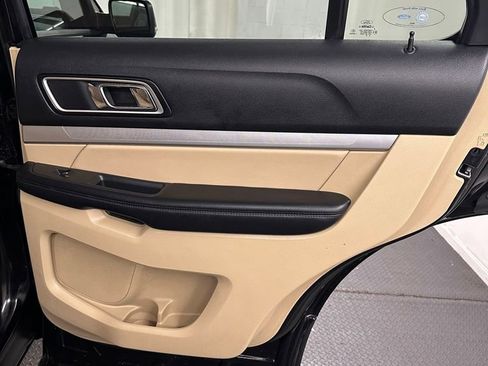 Used 2016 Ford Explorer XLT w/ Equipment Group 202A image 36