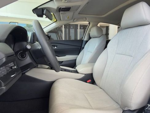 Used 2023 Honda Accord EX image 15
