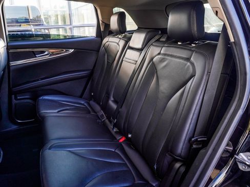 Used 2023 Lincoln Nautilus Reserve image 36