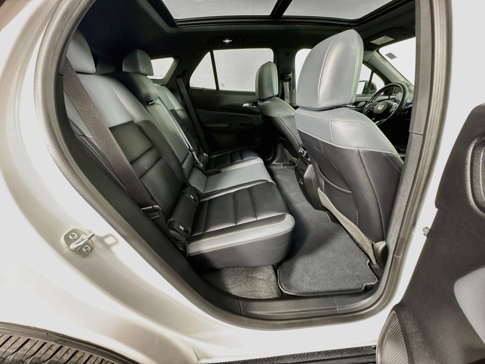 Used 2024 Honda Prologue Touring image 29