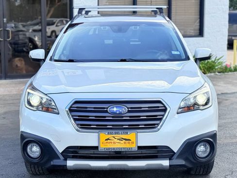 Used 2017 Subaru Outback 3.6R Touring AWD/4WD image 37