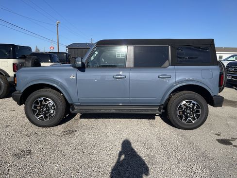 New 2025 Ford Bronco Outer Banks image 7