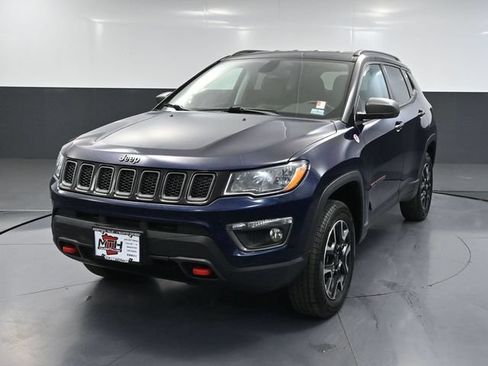 Used 2019 Jeep Compass Trailhawk AWD/4WD image 11