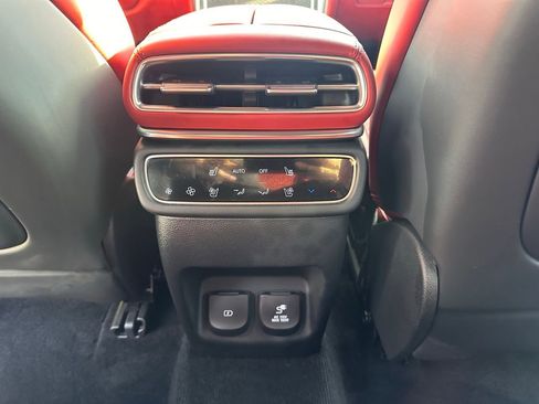 Used 2025 Genesis GV80 3.5T e-SC image 24