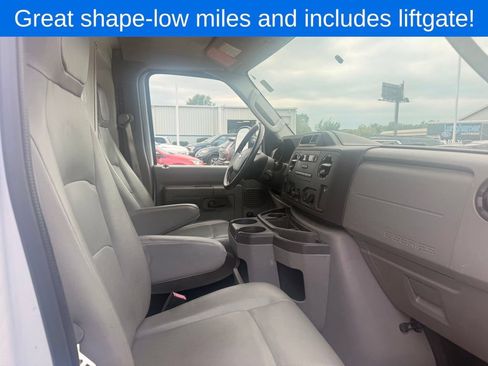 Used 2012 Ford E-350 and Econoline 350 Super Duty w/ Payload Pkg RWD image 8