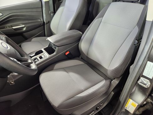 Used 2018 Ford Escape SE w/ Ford Safe & Smart Package image 12