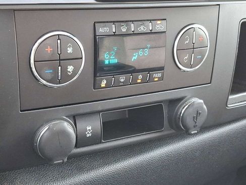 Used 2013 Chevrolet Silverado 1500 LT w/ All-Star Edition image 23