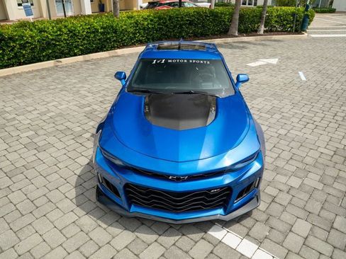 Used 2018 Chevrolet Camaro ZL1 RWD image 6