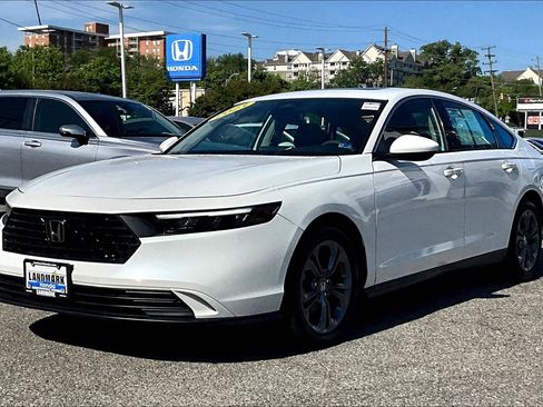 Used 2023 Honda Accord EX image 1
