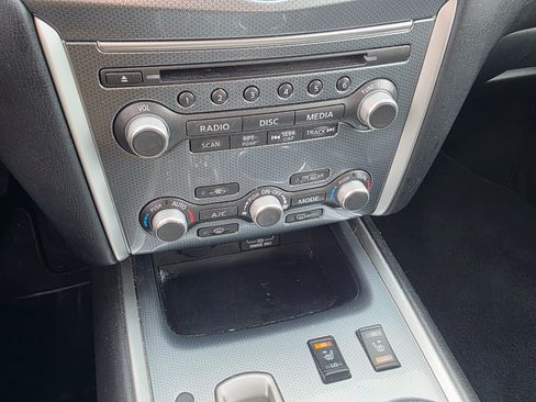 Used 2018 Nissan Pathfinder SL w/ SL Premium Package image 11