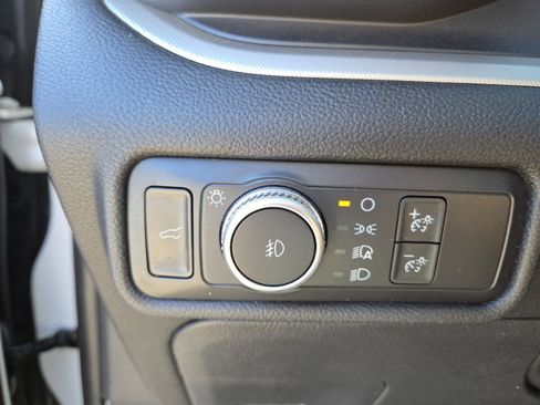 Used 2020 Ford Explorer XLT w/ Equipment Group 202A RWD image 11