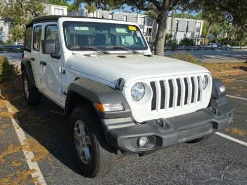 Used 2022 Jeep Wrangler Unlimited Sport image 2