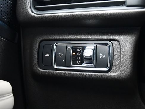 Used 2023 Lincoln Corsair Standard image 28