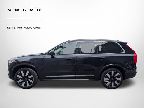Used 2023 Volvo XC90 T8 Ultimate w/ Lounge Package AWD/4WD image 7