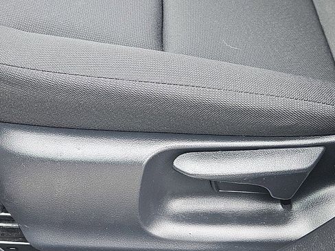 Used 2025 Toyota Corolla LE image 20