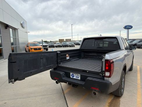 Used 2023 Honda Ridgeline RTL image 9