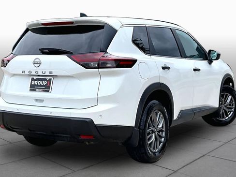Certified 2024 Nissan Rogue S FWD image 12