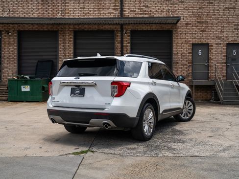 Used 2020 Ford Explorer Limited AWD/4WD image 2