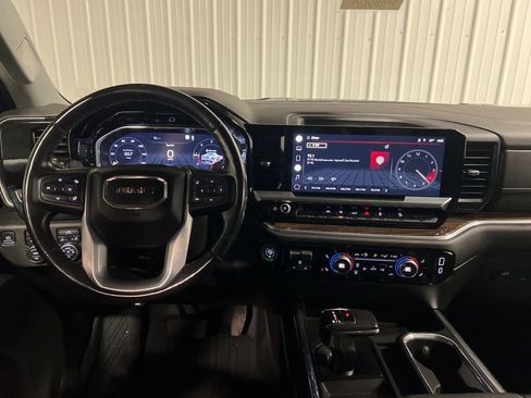 Used 2022 GMC Sierra 1500 Elevation w/ X31 Off-Road Package image 12