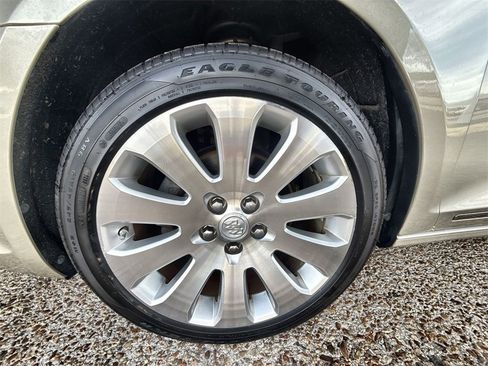 Used 2014 Buick LaCrosse Leather w/ Driver Confidence Package image 32