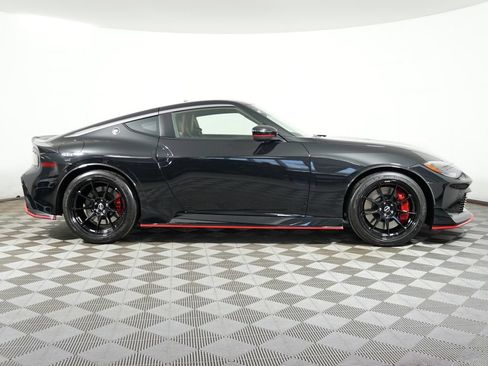 Used 2024 Nissan Z NISMO w/ Floor Mat Package RWD image 8