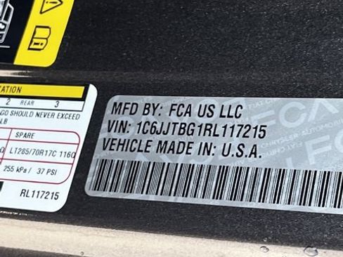 Used 2024 Jeep Gladiator Rubicon image 35