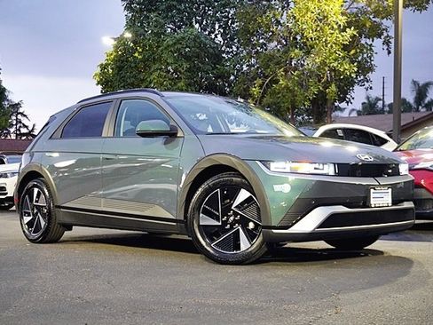 Certified 2025 Hyundai Ioniq 5 SEL image 2